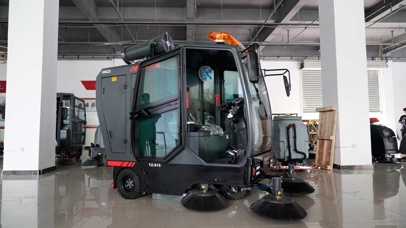 一臺小型清掃車大概多少錢？都有哪些功能？