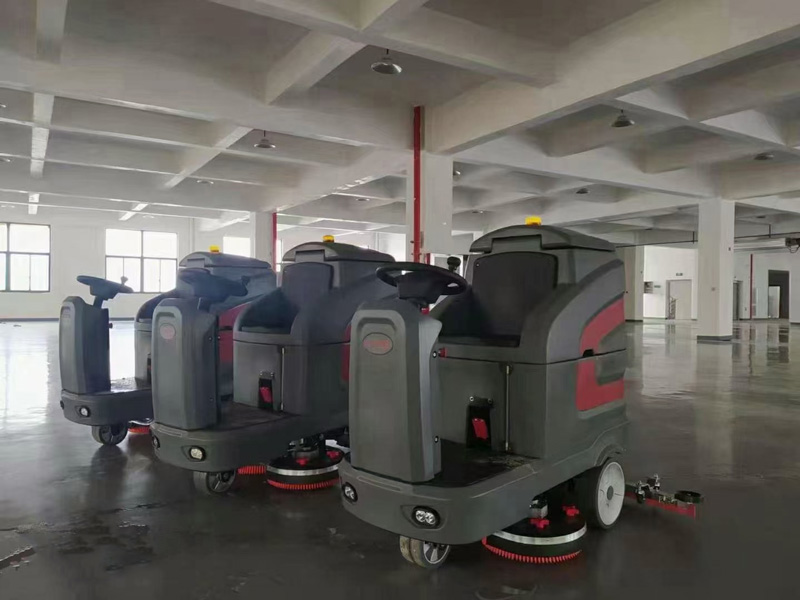 地面有污漬怎么辦？揚(yáng)子洗地機(jī)幫你解決